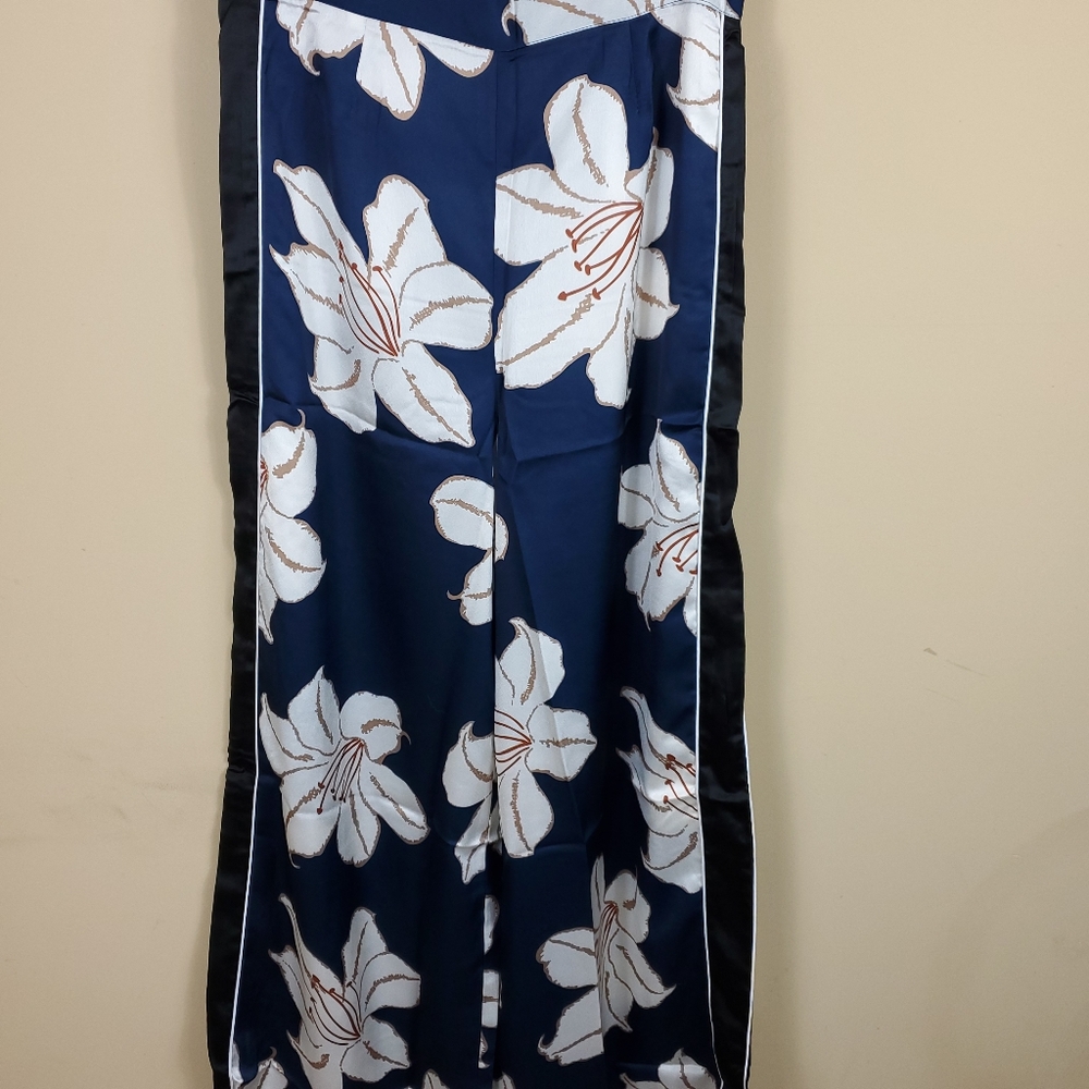 Zhu High Rise Floral Back Zip Pants - Picture 8 of 10